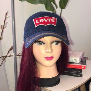 Levi’s dad hat